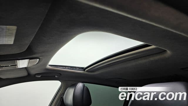 Genesis EQ900 Prestige, 2016 19