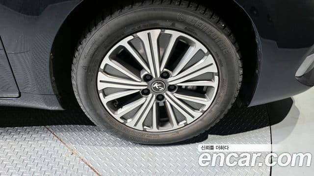 Kia K7 Premier гибрид Noblesse, 2021 все фото