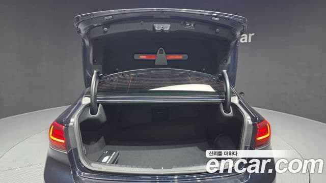 Kia K7 Premier гибрид Noblesse, 2021 20