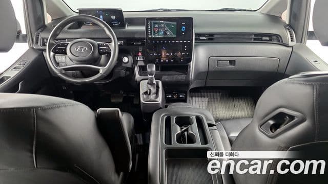 Hyundai Staria Modern, 2023 7
