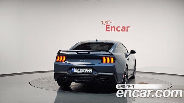 Ford Mustang 7세대 5.0 GT Premium купе, 2024 4