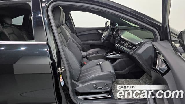 Audi Q4 e-Tron (F4) 40 Premium Sportback, 2022 11