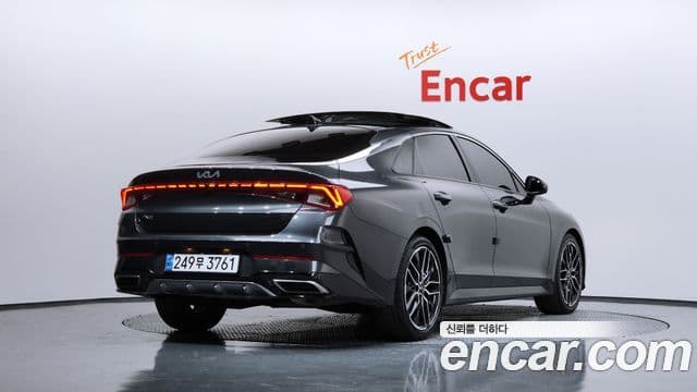 Kia K5 3세대 Signature, 2022 2