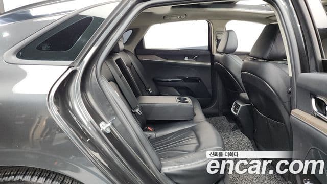 Kia K5 3세대 Signature, 2022 12