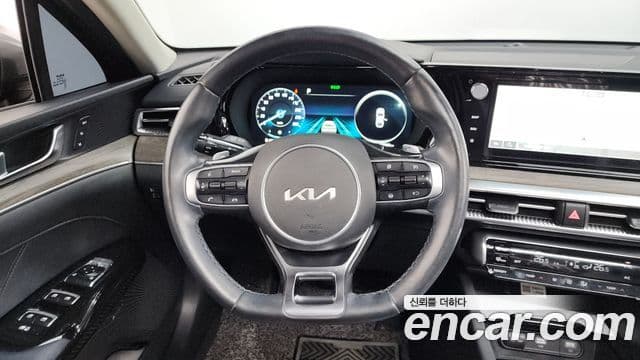 Kia K5 3세대 Signature, 2022 13