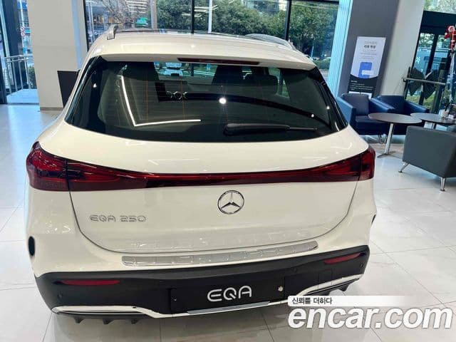 Mercedes-Benz EQA H243 AMG Line, 2026 11