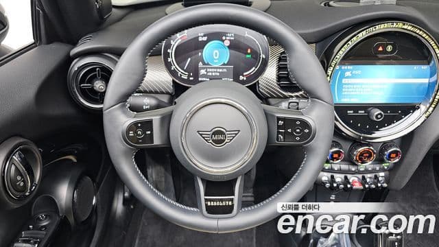 Mini Cooper S кабриолет 3세대, 2024 13