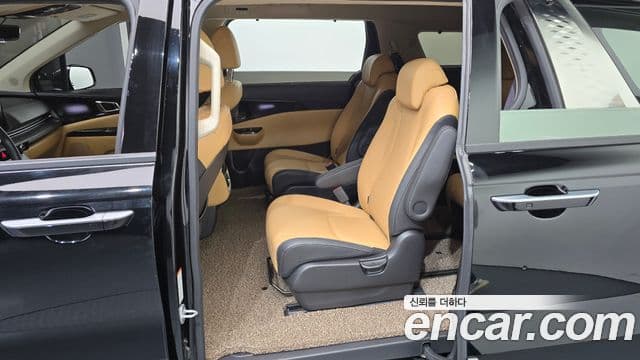 Kia Carnival 4세대 Signature, 2022 11
