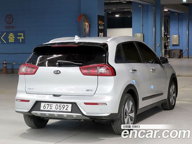 Kia Niro Prestige, 2017 2