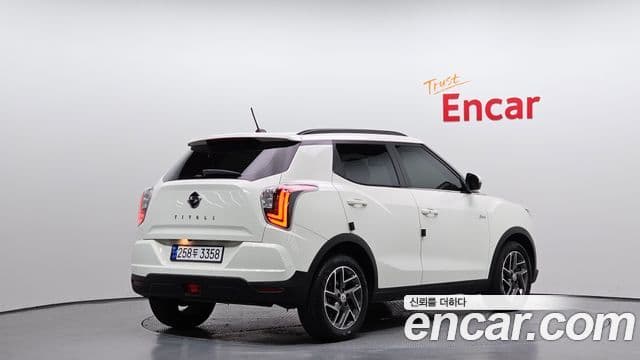 KG모빌리티(SsangYong) Berry New Tivoli V3, 2022 2