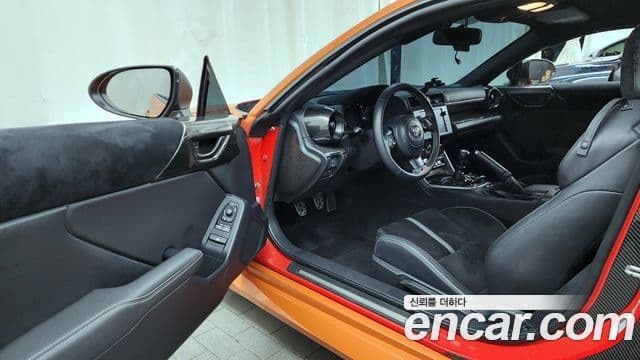 Toyota GR86 Premium, 2024 10