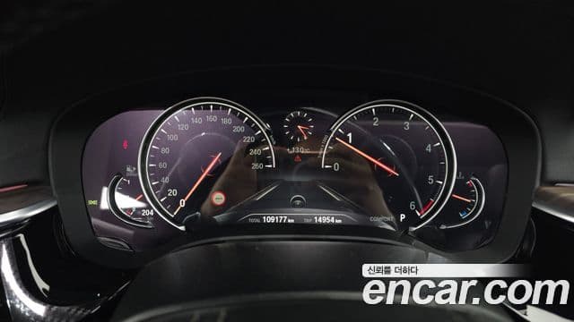 BMW 5시리즈 (G30) 520d M Sport Plus, 2017 8