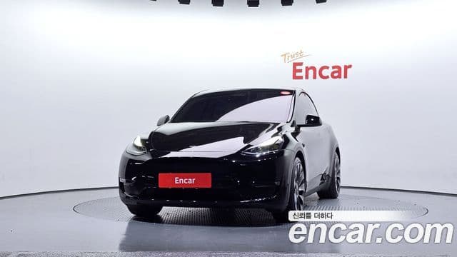 Tesla модель Y performance AWD, 2024 3