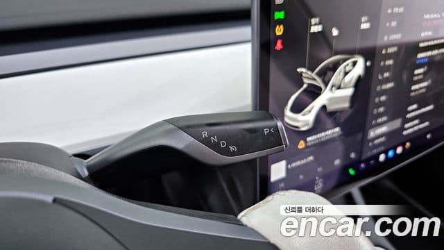 Tesla модель Y performance AWD, 2024 9