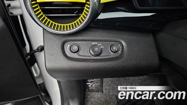 Chevrolet(GM대우) Trax кроссовер 1.2 ACTIV, 2025 15