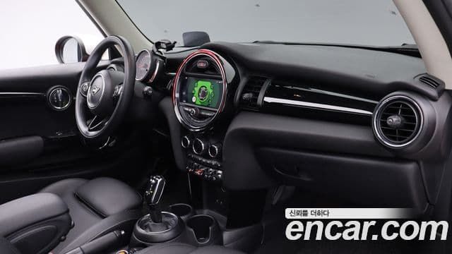 Mini Cooper 3세대, 2020 7