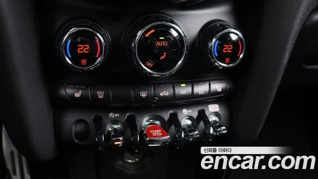 Mini Cooper 3세대, 2020 17