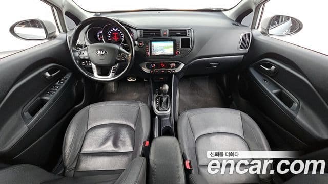 Kia All New Pride Prestige, 2014 7