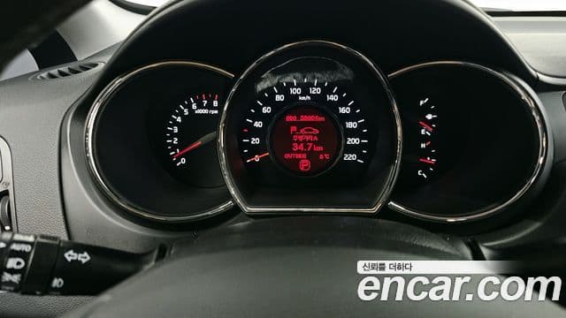 Kia All New Pride Prestige, 2014 8