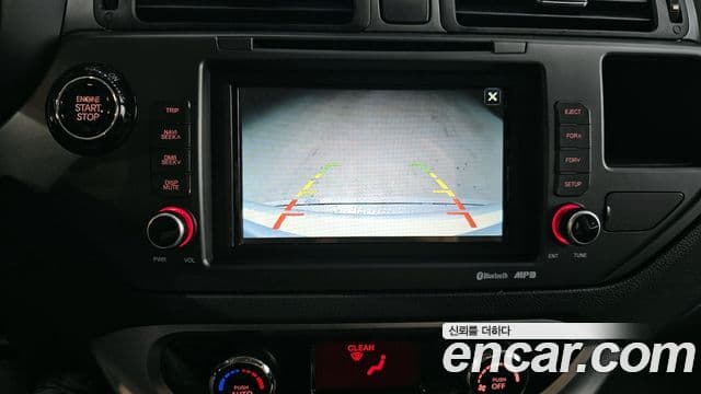 Kia All New Pride Prestige, 2014 15