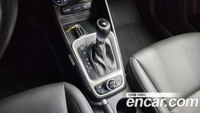 Hyundai Venue 1.6 Modern Plus, 2022 9