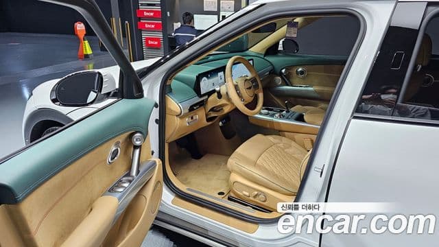 Genesis GV60 Standard, 2023 11