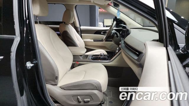 Kia Carnival 4세대 Signature, 2023 11