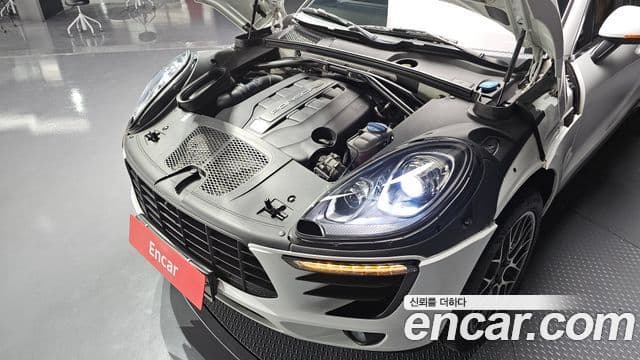 Porsche Macan 95B, 2017 6