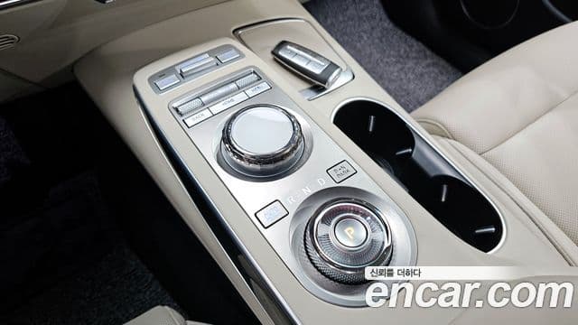 Genesis GV70, 2023 9