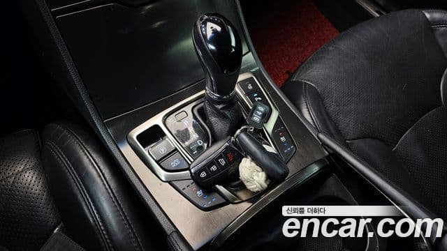 Hyundai Grandeur HG Premium, 2013 9