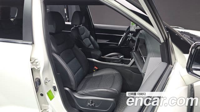 KG모빌리티(SsangYong) Torres T7, 2023 10