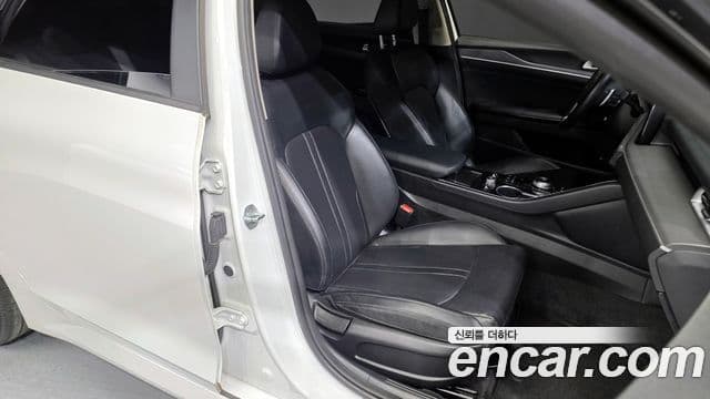 Kia K5 гибрид 3세대 Trendy, 2022 12