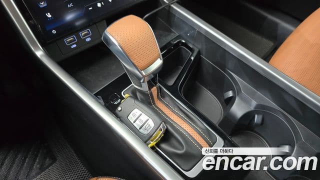 KG모빌리티(SsangYong) Torres T7, 2023 9