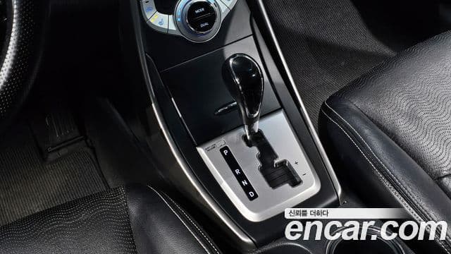 Hyundai Avante MD Luxury, 2012 9