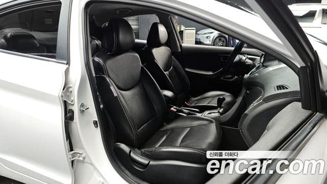 Hyundai Avante MD Luxury, 2012 10