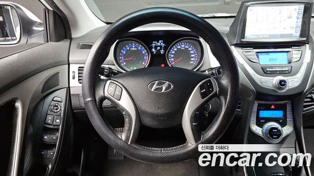 Hyundai Avante MD Luxury, 2012 13