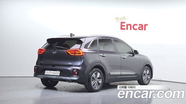 Kia The / новый New Niro Noblesse Special, 2020 2