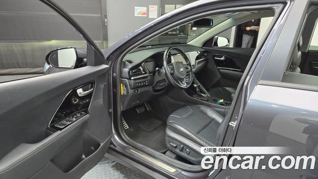 Kia The / новый New Niro Noblesse Special, 2020 10