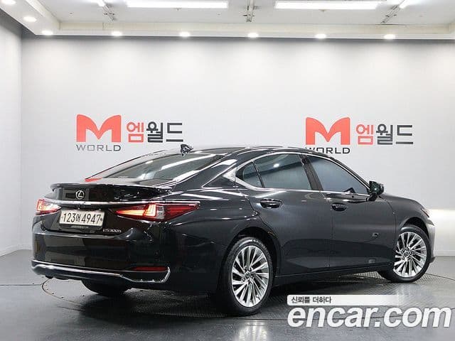 Lexus ES300h 7세대 Luxury Plus, 2023 4
