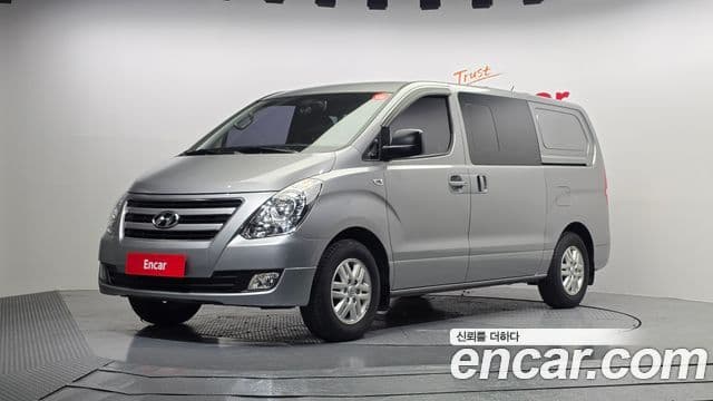 Hyundai Grand Starex Smart, 2017 1
