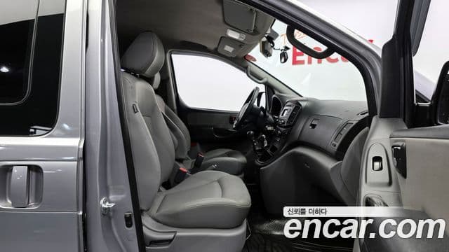 Hyundai Grand Starex Smart, 2017 10