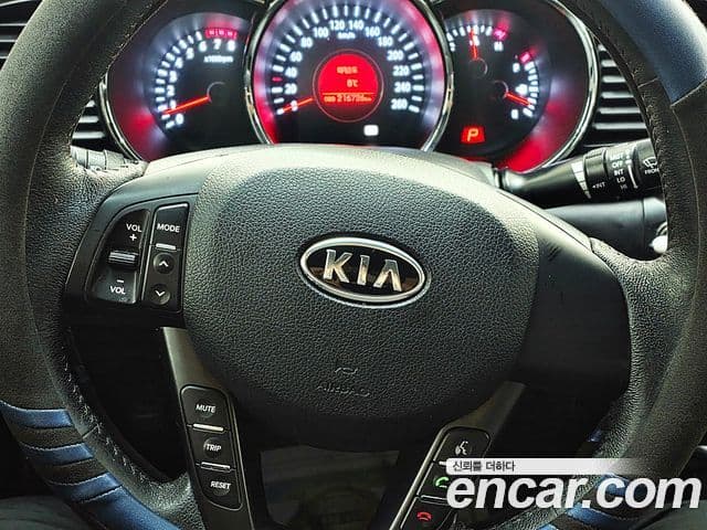 Kia K5 Luxury, 2011 10