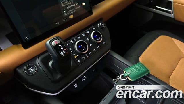 Land Rover Defender (L663) 130 D300 X-Dynamic HSE, 2023 9