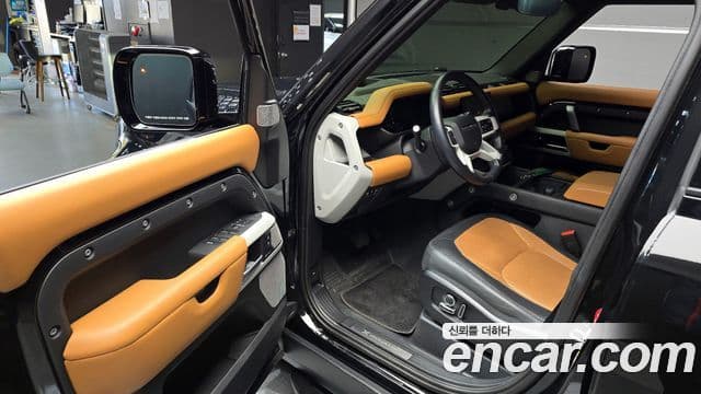 Land Rover Defender (L663) 130 D300 X-Dynamic HSE, 2023 10