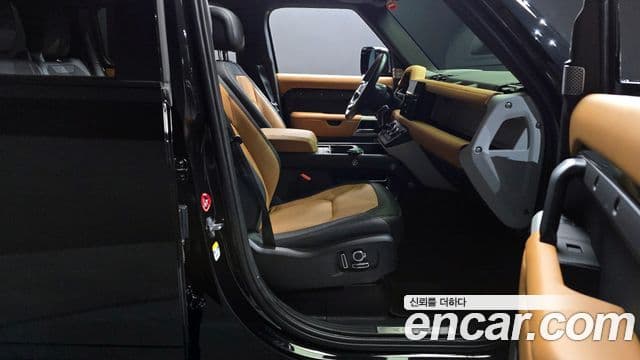 Land Rover Defender (L663) 130 D300 X-Dynamic HSE, 2023 11