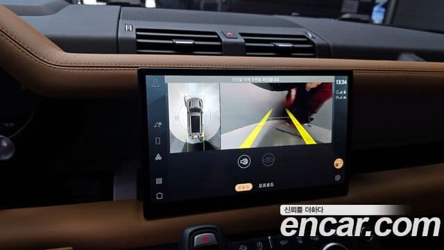 Land Rover Defender (L663) 130 D300 X-Dynamic HSE, 2023 14