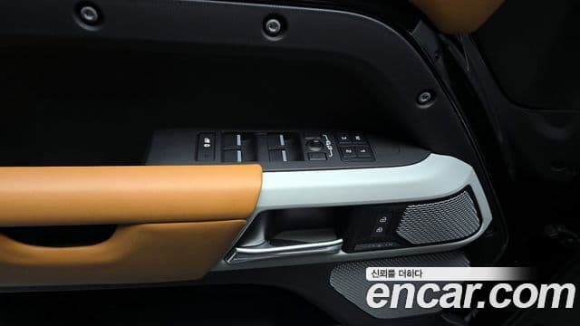 Land Rover Defender (L663) 130 D300 X-Dynamic HSE, 2023 17