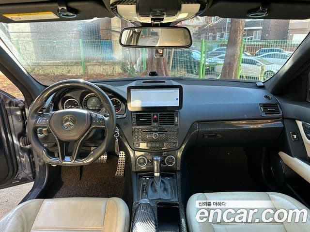 Mercedes-Benz C-класс W204 C63 AMG седан, 2009 7