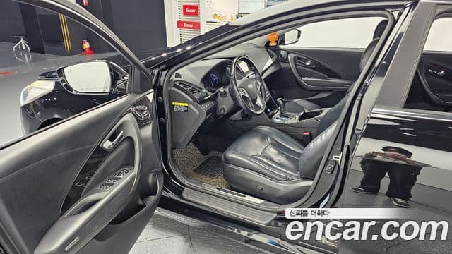 Hyundai Grandeur HG Modern, 2015 11