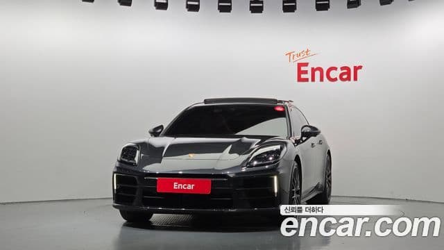 Porsche Panamera (976), 2024 3